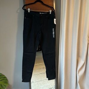 NWT Gap high stretch legging jeans